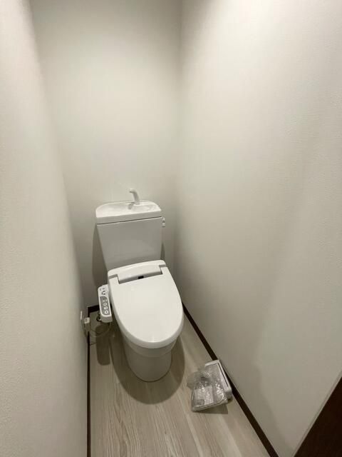 コンフォルト泉中央のトイレ写真
