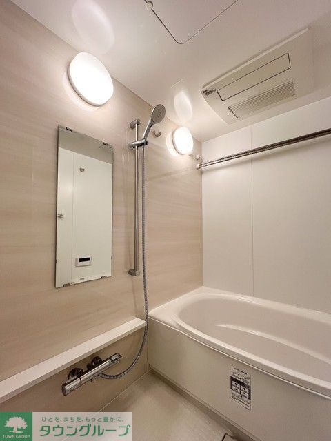 バス・シャワールーム　※写真は同タイプ住戸です。