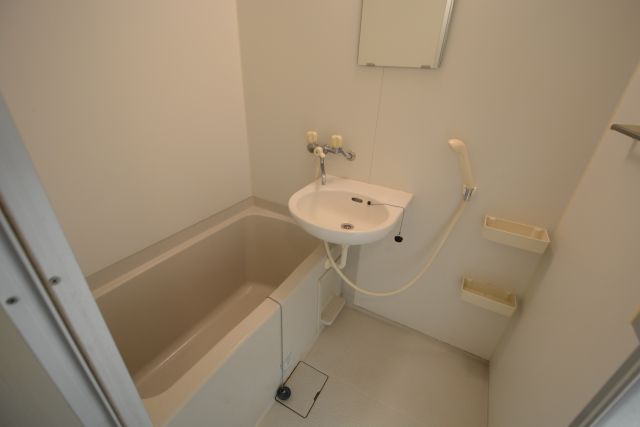 バス・シャワールーム　シンプルで使いやすい浴室です！