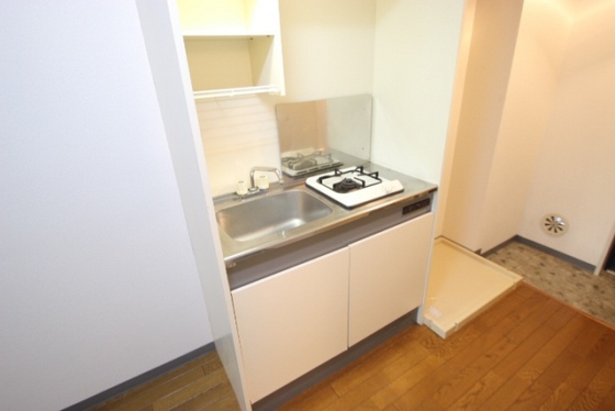 キッチン　※別部屋の写真です