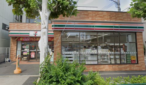 コンビニ　セブンイレブン 大田区大森北6丁目店（コンビニ）まで244m