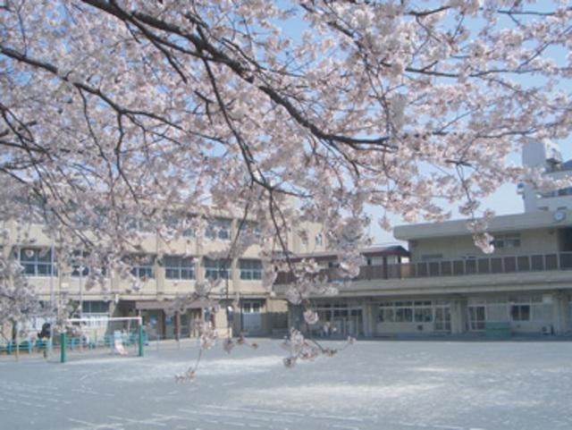 小学校　豊岡小学校（小学校）まで1046m
