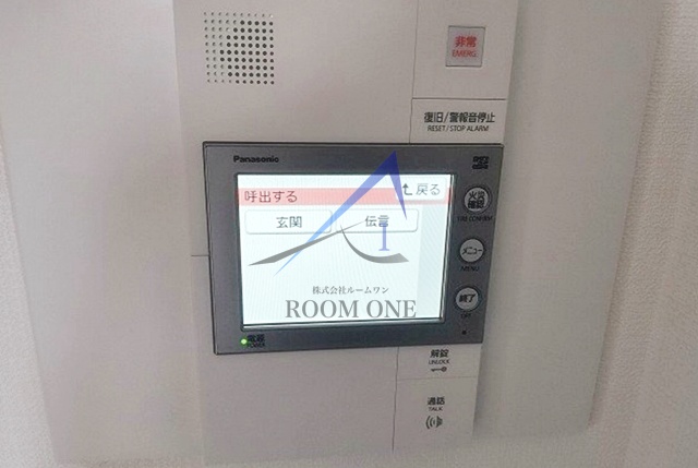 セキュリティ　モニター付きインターホンです。