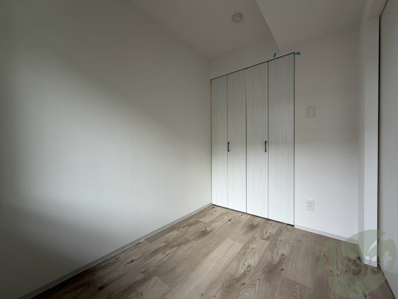 その他部屋・スペース　こちらのお部屋は光が差し込む、温かみのあるお部屋です。