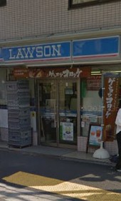 コンビニ　ローソン　田端六丁目店（コンビニ）まで592m