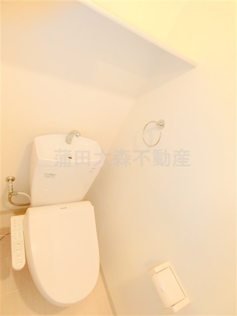 トイレ　温水暖房便座付きのトイレ