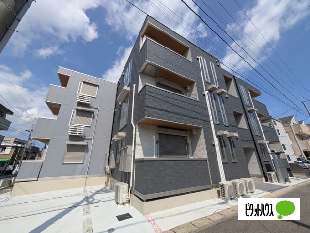 建物外観　角地に立地しています！
