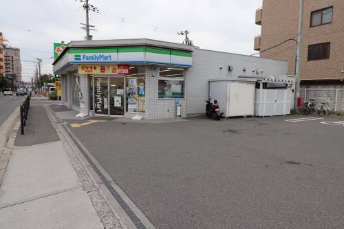 コンビニ　ファミリーマート　鶴見今津北店（コンビニ）まで409m