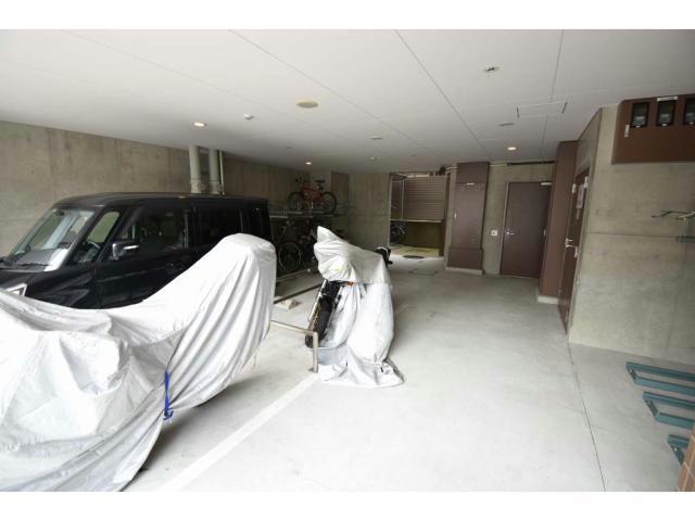 駐車場　駐車場