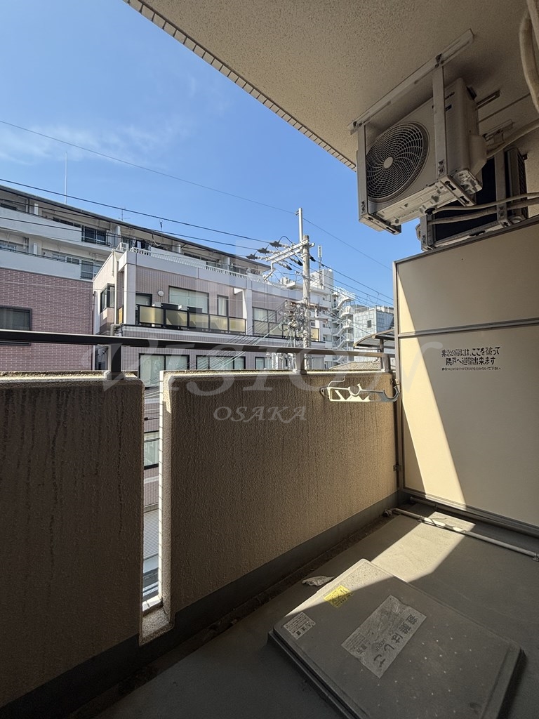 地下鉄御堂筋線 西中島南方駅 徒歩8分 6階建 築21年の内装写真