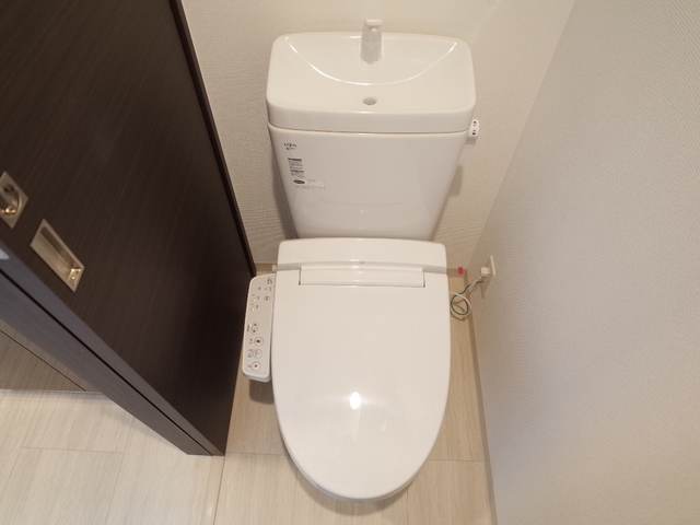 エステムコート神戸ハーバーランド前VIIレーベルのトイレ写真