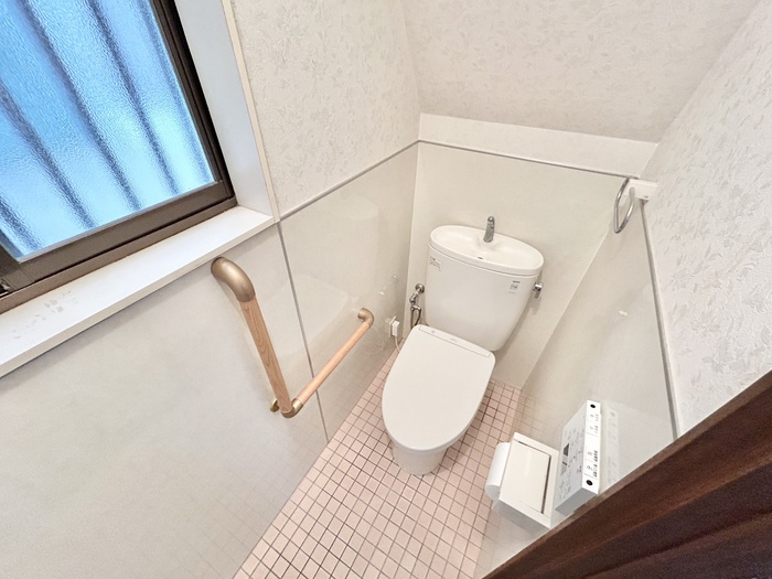 喜多町貸家のトイレ写真