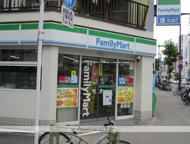 コンビニ　ファミリーマート（コンビニ）まで166m