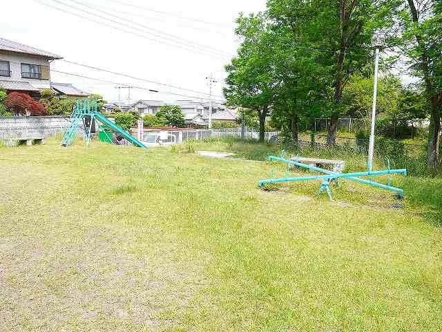 公園　秋篠三和町第1号街区公園（公園）まで527m