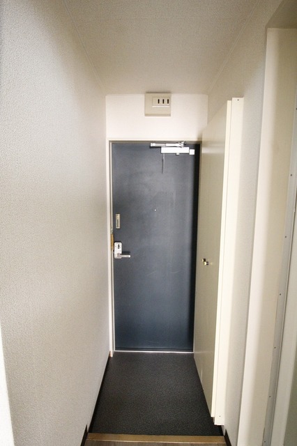 MKマンションの玄関写真