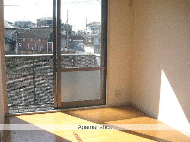 小田急小田原線 秦野駅 バス乗車時間：12分 最寄りバス停で下車 徒歩3分 2階建 築24年の内装写真
