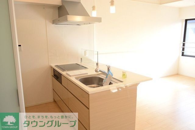 ＪＲ総武線 本八幡駅 徒歩25分 2階建 築9年のキッチン写真