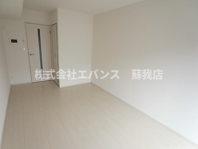その他部屋・スペース　開放的な寝室です