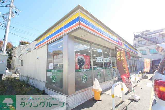 コンビニ　ミニストップ青葉荏田町店（コンビニ）まで300m