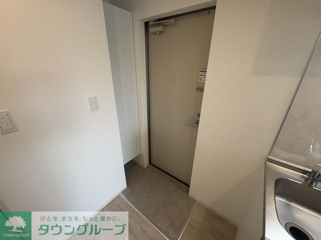 ジーメゾン加茂宮の玄関写真