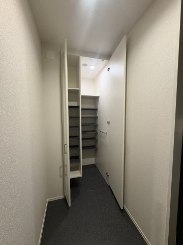 その他　★シューズクローゼット