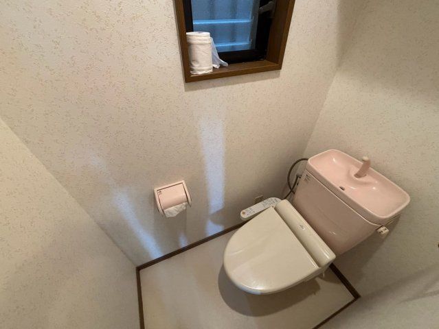 東中島3丁目戸建てのトイレ写真