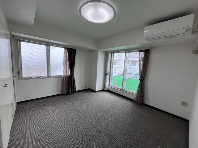 コスモ西新井クレステイジの居間写真