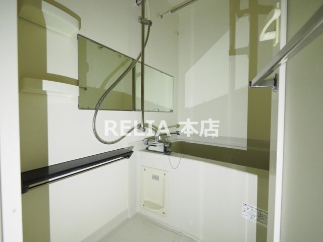 地下鉄千日前線 阿波座駅 徒歩5分 15階建 築17年の風呂写真
