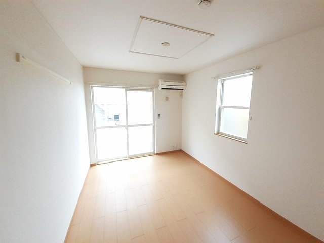 居室・リビング　ゆったりとした居間です