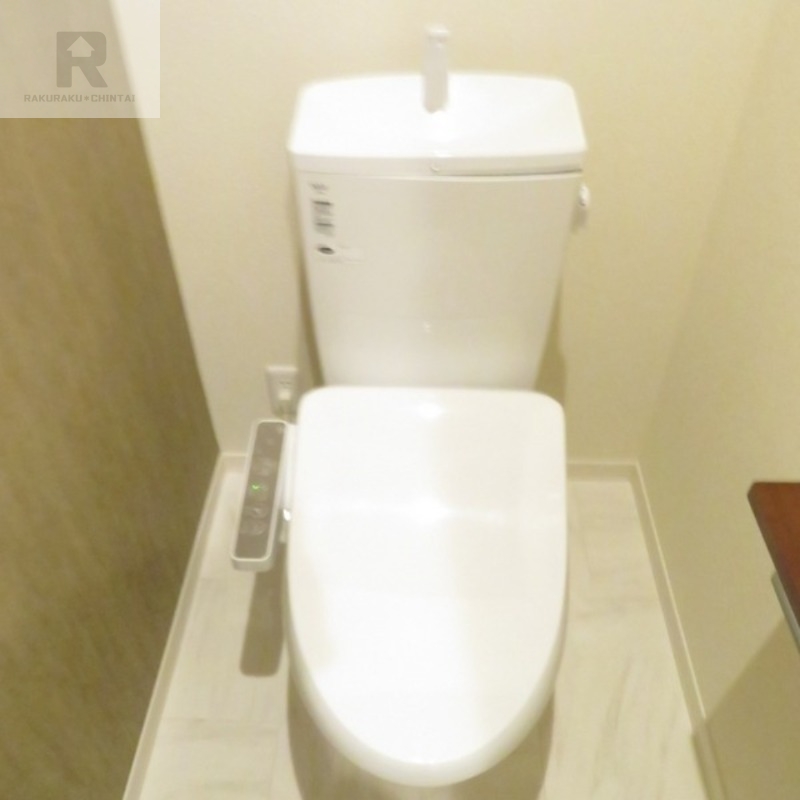 阪急神戸線 園田駅 徒歩15分 3階建 築7年のトイレ写真