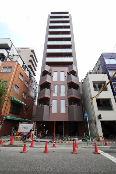 建物外観　神保町駅徒歩４分