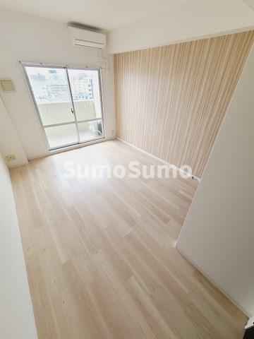 ONE ROOF FLAT NISHINOMIYAの居間写真