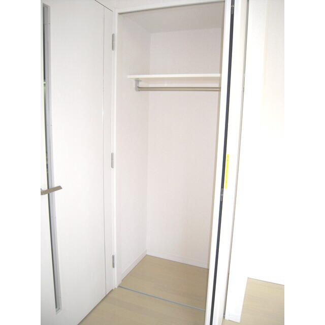 収納　※掲載写真は同物件別部屋です。
