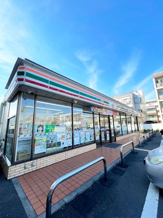 コンビニ　セブンイレブン文蔵４丁目（コンビニ）まで130m