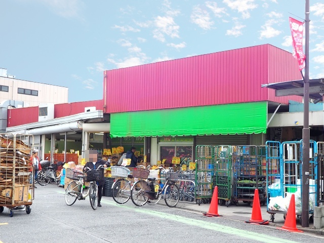 スーパー　みずほ台駅前市場（スーパー）まで180m