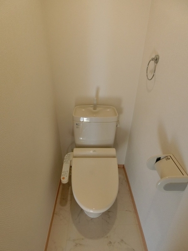 トイレ　同タイプ別部屋です。