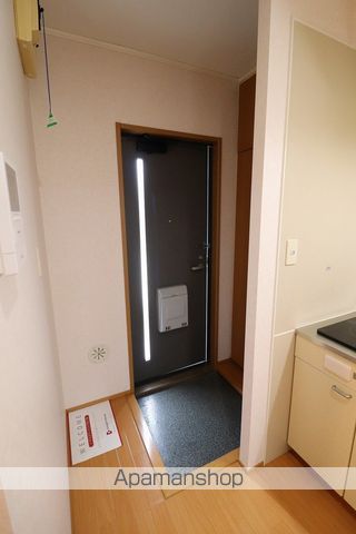 シティハイム本郷IIIの玄関写真