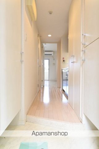 東急世田谷線 三軒茶屋駅 徒歩13分 7階建 築23年の玄関写真