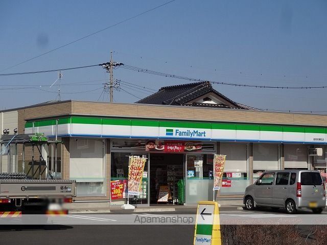 コンビニ　ファミリーマート　塩尻桔梗町店（コンビニ）まで850m