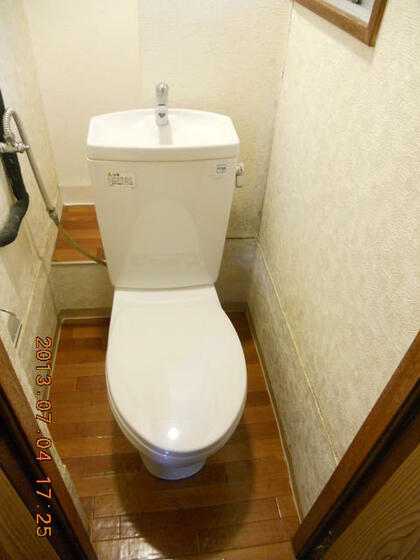 本橋ビルのトイレ写真