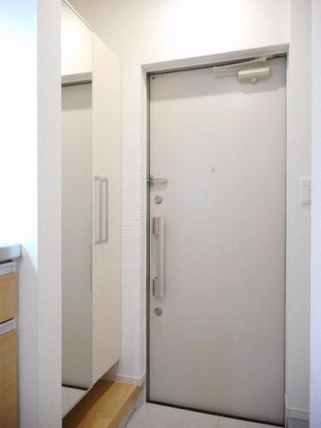 玄関　シンプルで使いやすい玄関です