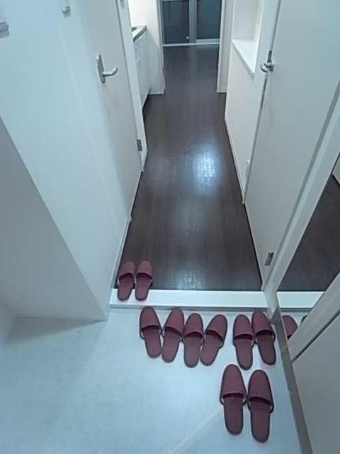クレア・ド・ルーン伊丹の玄関写真