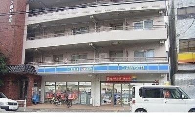 コンビニ　ローソン篠原本町店様（コンビニ）まで530m