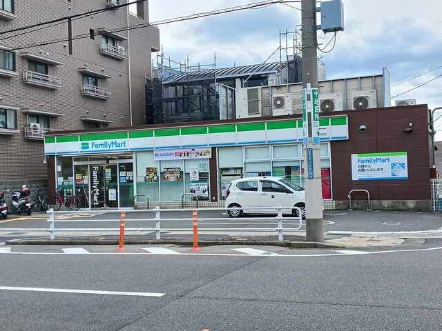 コンビニ　ファミリーマート灘篠原本町店様（コンビニ）まで200m