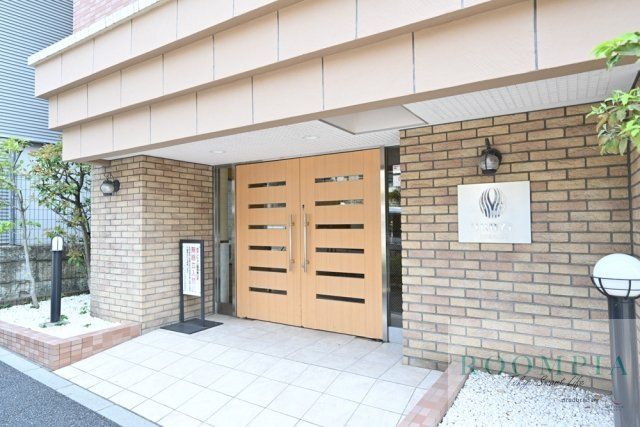 東京メトロ有楽町線 護国寺駅 徒歩6分 11階建 築23年の外観写真