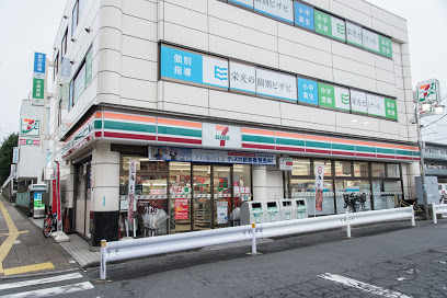 コンビニ　セブンイレブン 井荻駅北口店（コンビニ）まで324m
