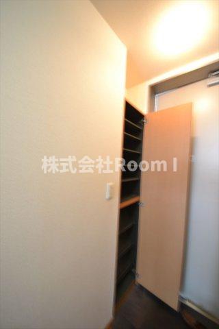 玄関　シンプルで使いやすい玄関です