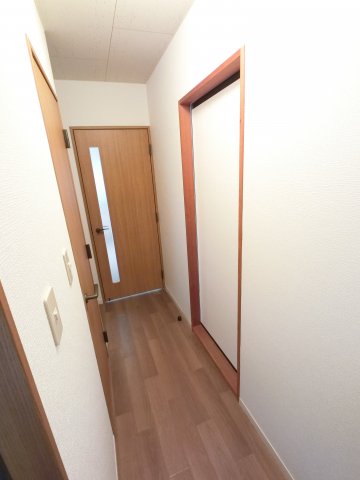 ＪＲ内房線 姉ケ崎駅 徒歩38分 2階建 築29年の玄関写真