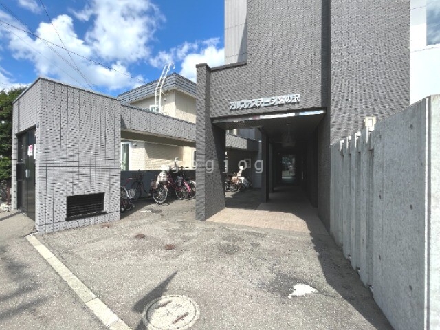 エントランス　駐輪場
