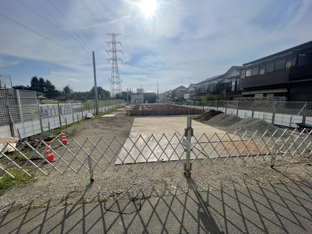 ＪＲ横浜線 淵野辺駅 バス乗車時間：13分 最寄りバス停で下車 徒歩5分 新築
